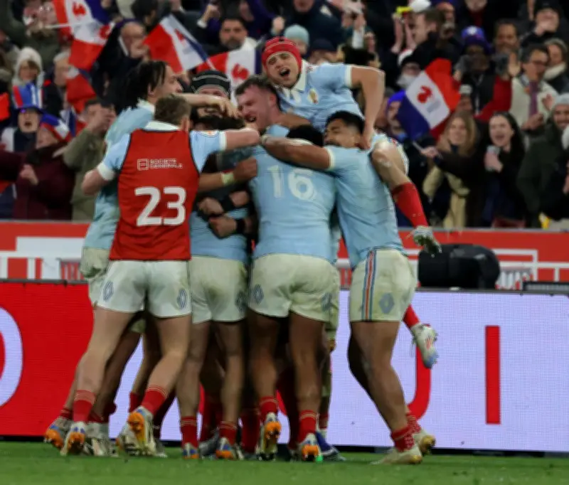 Le XV de France remporte le Tournoi après un Crunch haletant contre l'Angleterre