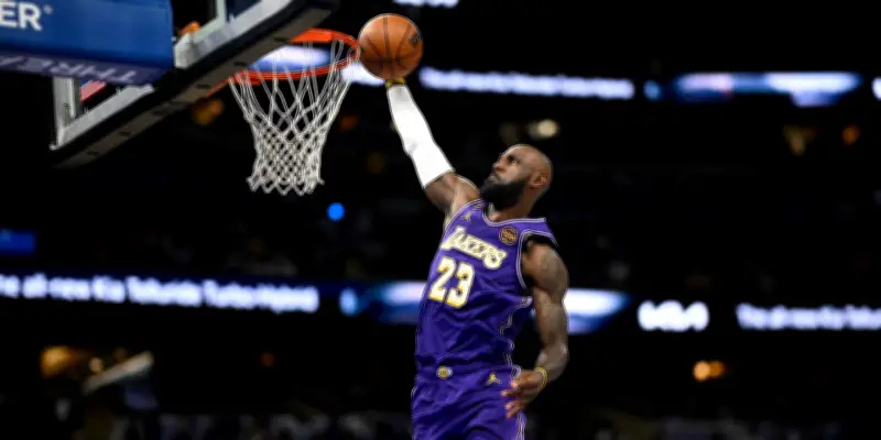 LeBron James établit un nouveau record NBA avec son 1 612e match de saison régulière