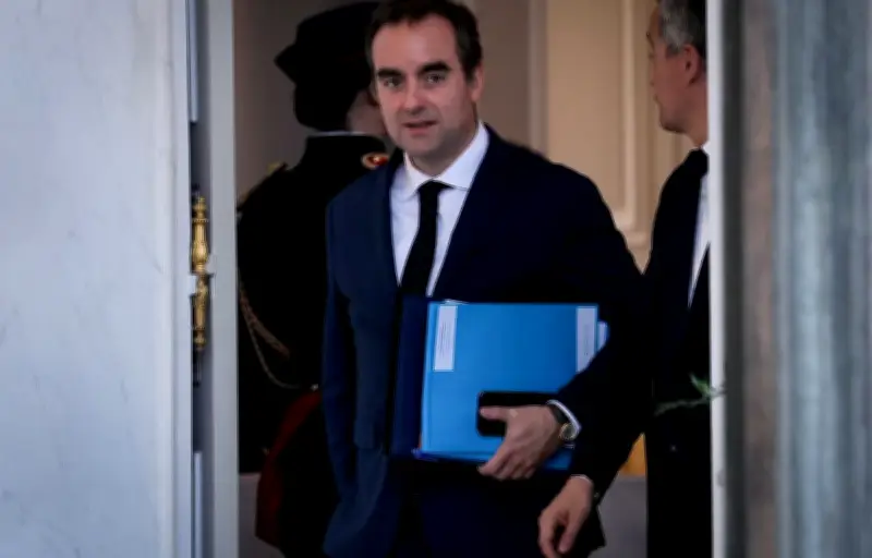 Lecornu demande des mesures contre la volatilité des prix des carburants