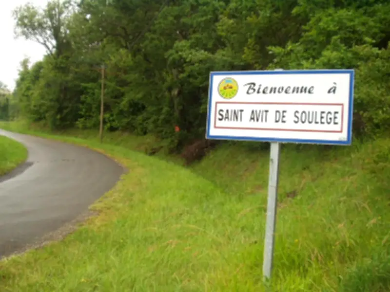 Élections municipales à Saint-Avit-de-Soulège : une victoire serrée dans un village divisé