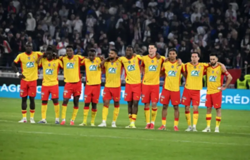 Lens refuse le report du match face au PSG, une question d'équité sportive