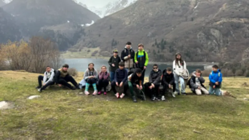 Les adolescents de l'Espace Jeunes découvrent les Pyrénées lors d'un séjour neige