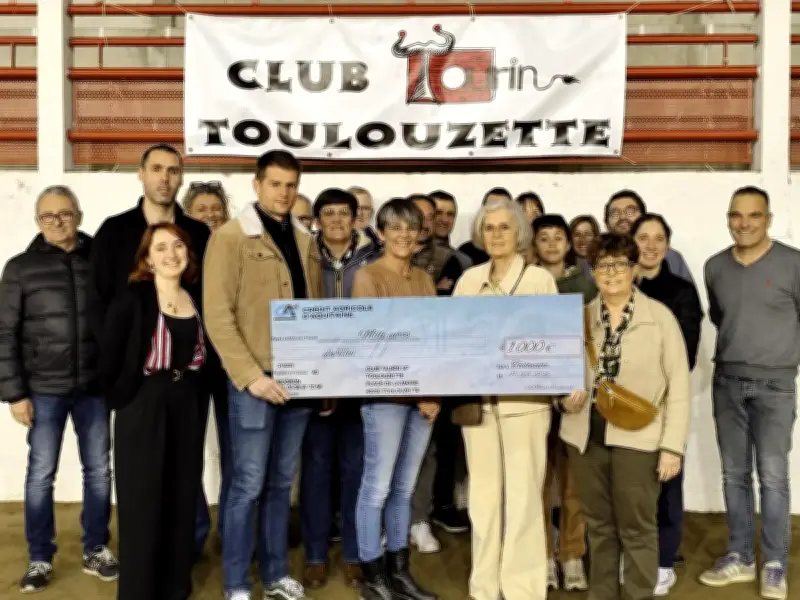 Les Amis de la ganaderia de Maynus honorent leur promesse avec un don à La Holi