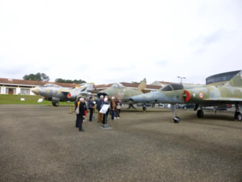 Les aînés de Hasparren découvrent le patrimoine de Mont-de-Marsan et le musée Rozanoff