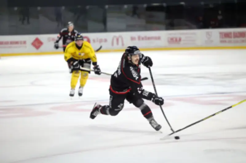 Les Boxers de Bordeaux prennent une avance décisive 2-0 face aux Dragons de Rouen