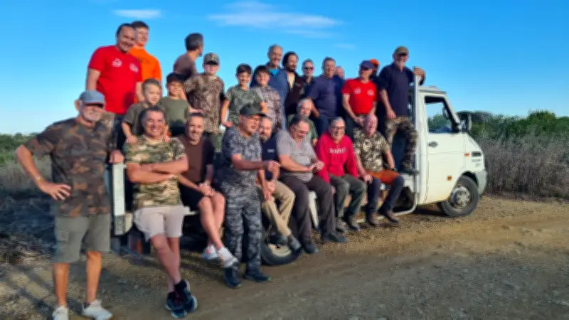 Les chasseurs de Vendres mobilisés pour nettoyer l'étang lors d'une journée écologique