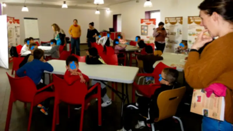 Les écoliers de Calvisson créent une exposition avec l'illustratrice Mathilde Magnan