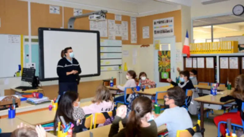 Les écoliers de Manduel sensibilisés au harcèlement scolaire par une gendarme
