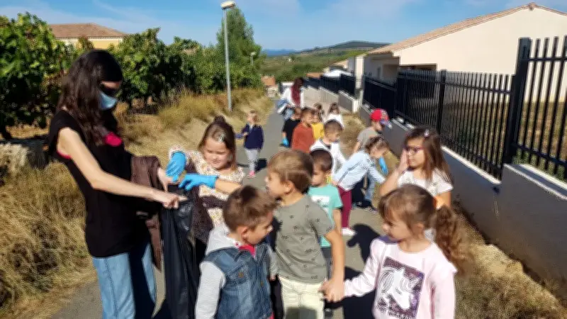 Les écoliers de Margon mobilisés pour une collecte de déchets réussie