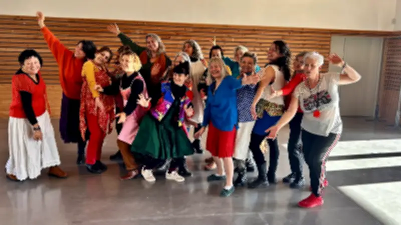 Les Crécelles tissent l'émancipation féminine en chants au foyer communal