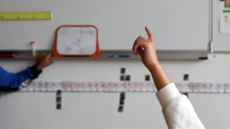 Les filles plus enclines à douter de leurs pratiques d'information que les garçons