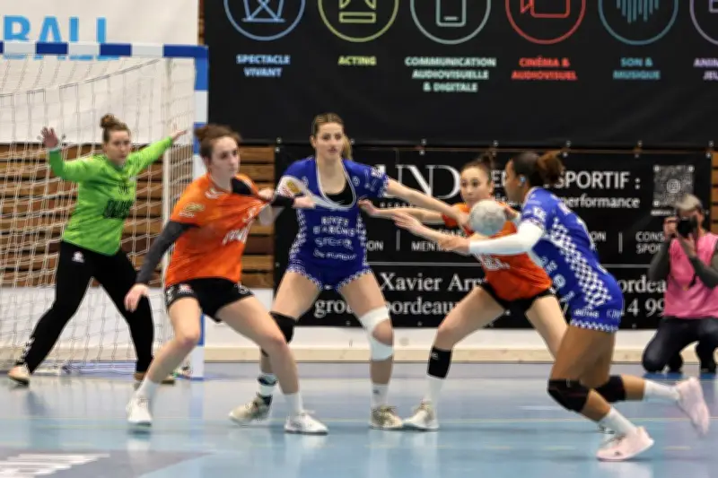 Les Girondines de Bègles chutent à Nîmes dans un match crucial pour le maintien