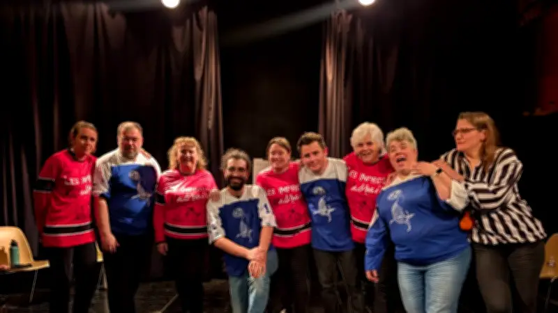 Les Improvi'vabrais rencontrent les Castrais dans un match d'improvisation théâtrale
