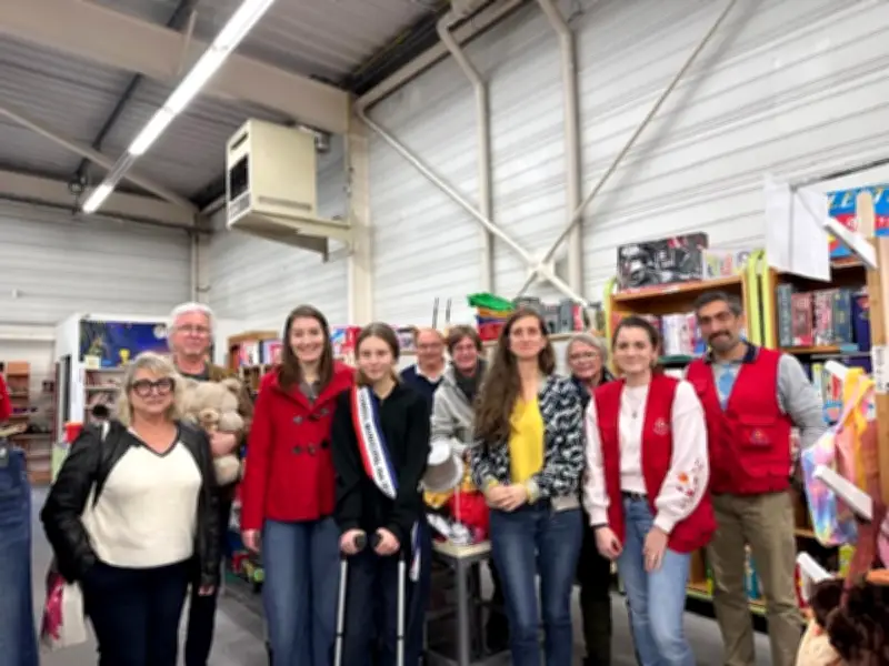 Les jeunes élus de Soustons collectent 6,35 kg de pièces pour la recyclerie Voisinage