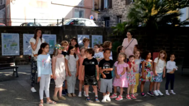 Les élèves de la Calandreta d'Agde exposent l'eau au cœur de la cité