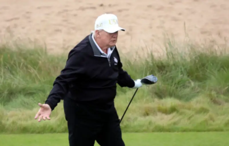 Les parties de golf de Donald Trump coûtent plus de 100 millions de dollars aux Américains