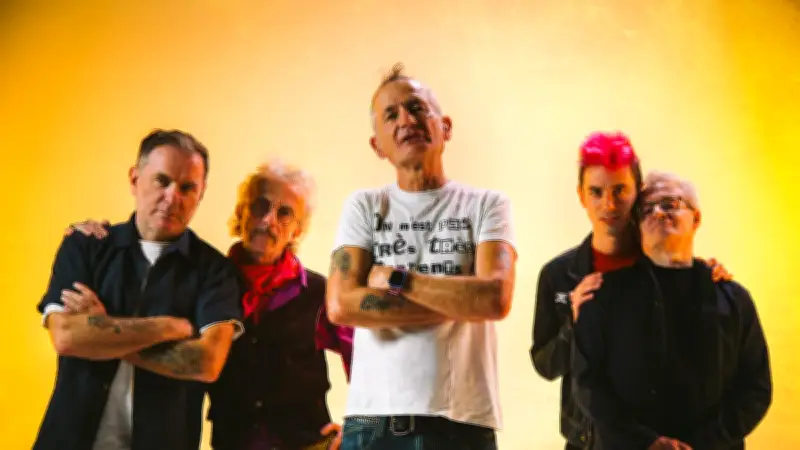 Les Wampas dénoncent l'engagement creux : "Les slogans sur scène ne servent à rien"