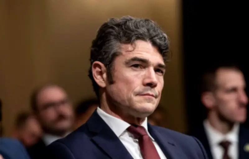 L'ex-directeur antiterrorisme américain Joe Kent visé par une enquête du FBI