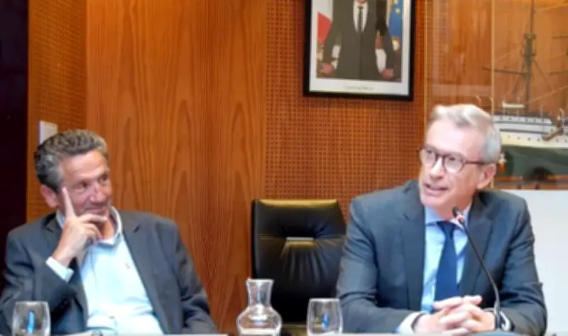 Lège-Cap-Ferret : Philippe de Gonneville réélu maire après un scrutin serré, prône l'unité