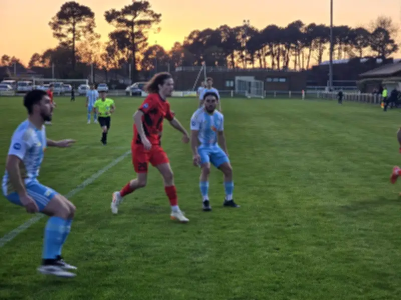 Lège-Cap-Ferret s'impose face à Agde et consolide son maintien en championnat