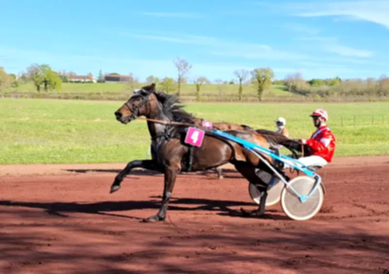 L'hippodrome de Sarlande célèbre Pâques avec un week-end festif et intergénérationnel
