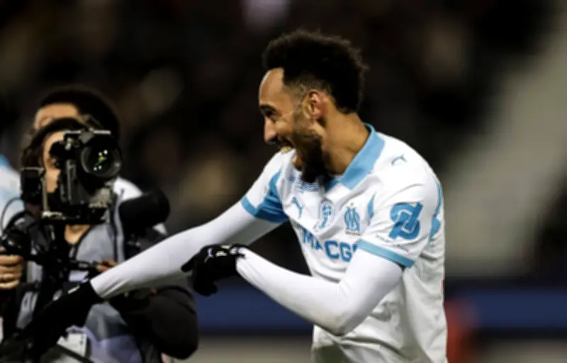 Ligue 1 : Le PSG prend le large, la course à l'Europe et le maintien se resserrent