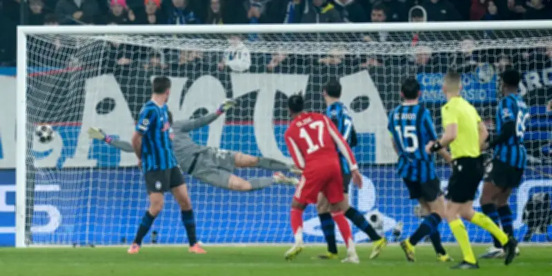 Ligue des Champions : le Bayern et l'Atlético dominent, Liverpool déçoit