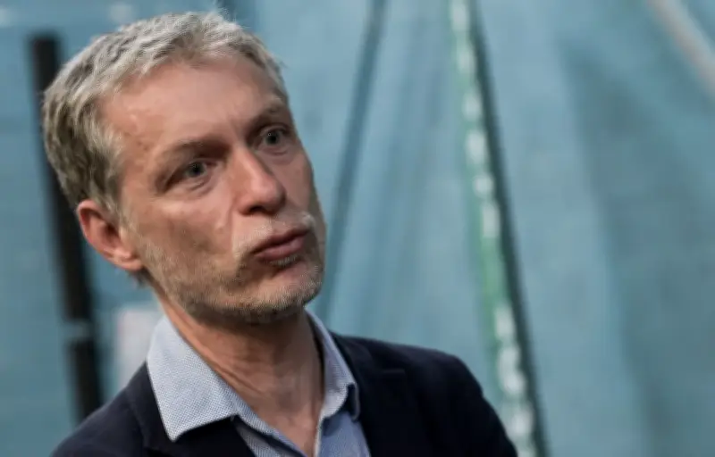 Lille : suspense électoral avec cinq qualifiés au second tour, le RN fait son entrée