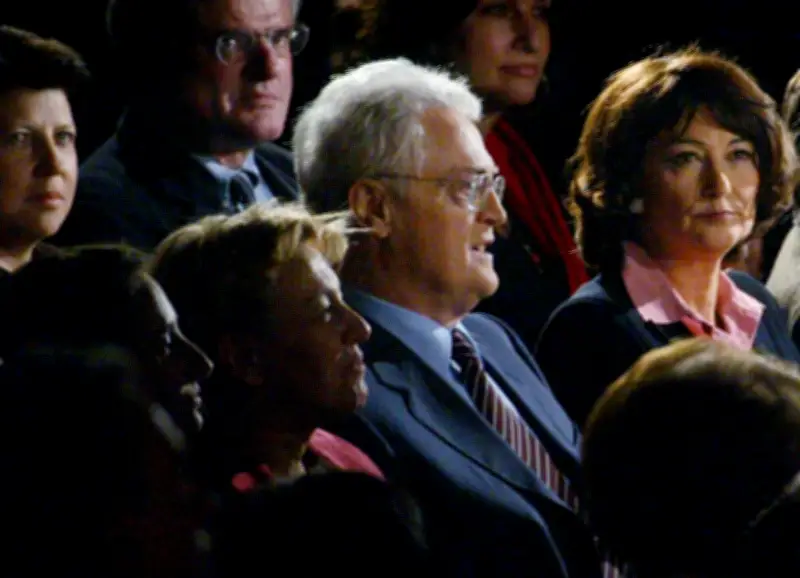 Lionel Jospin et l'ambiguïté politique : du PACS à la privatisation