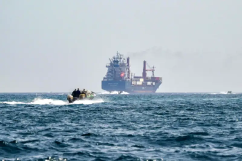 L'Iran menace de bloquer le détroit de Bab el-Mandeb, un point de passage maritime crucial