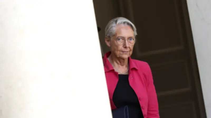 Élisabeth Borne annonce une réforme du contrôle continu au bac pour 2026