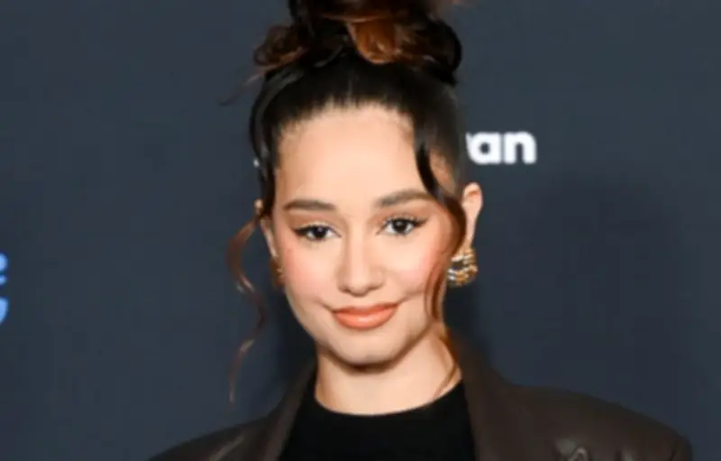 Léna Situations et son père sauvent une troupe de marionnettes grâce à une cagnotte record