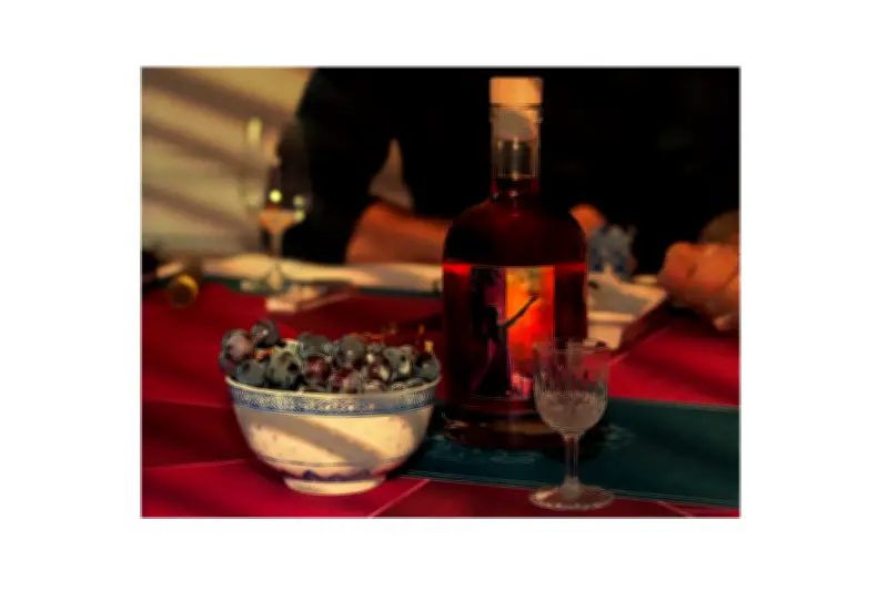 Léo Richard, l'apprenti enseignant qui distille les Sept Péchés Capitaux dans sa cave