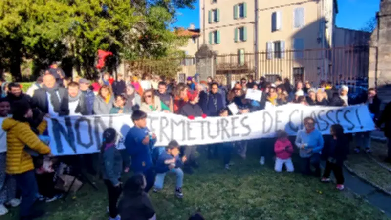 Lodève : Mobilisation des parents contre la fermeture de classes maternelles