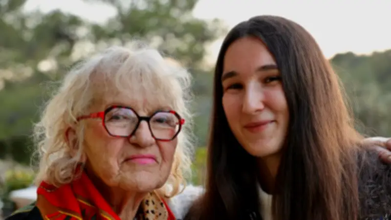 Logitude : une solution de cohabitation intergénérationnelle pour seniors et jeunes