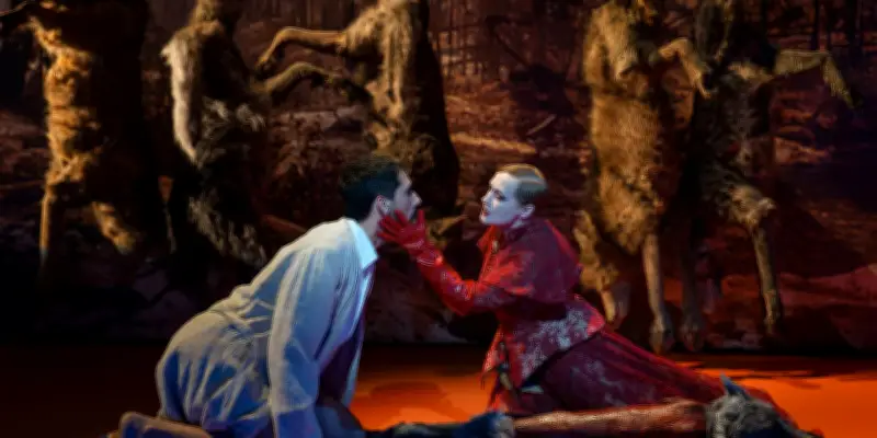 À l'Opéra Comique, une nuit sans aube fascinante mais trop peu lyrique