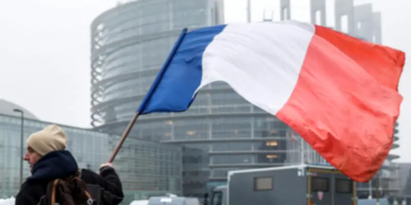 L'UE en crise en France : la présidentielle 2027 pourrait devenir un référendum européen