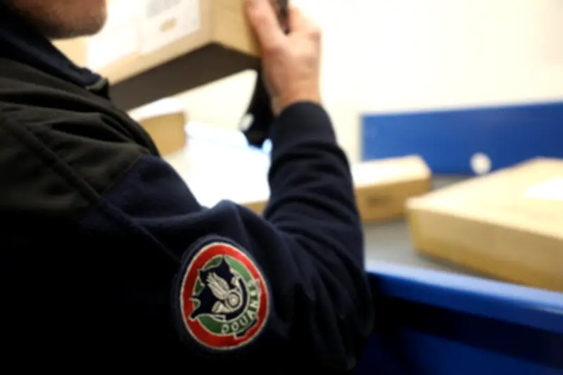 L'UE impose de nouvelles taxes sur les petits colis chinois pour lutter contre la concurrence déloyale