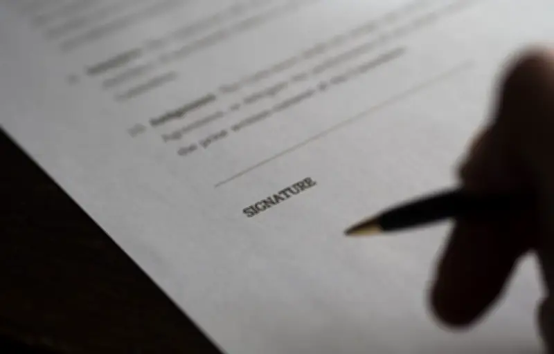 Élue malgré elle en Suisse : un couple piégé par une pétition devenue candidature