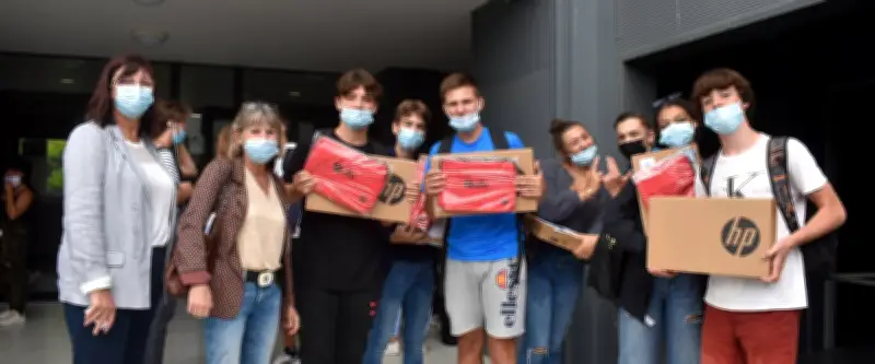 Lunel : la Région offre 510 ordinateurs neufs aux lycéens pour une rentrée numérique