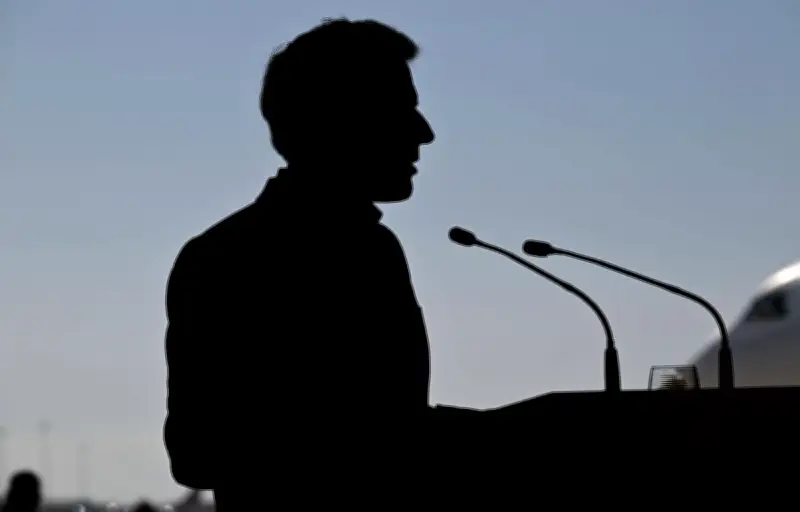 Macron annonce une mission défensive pour rouvrir le détroit d'Ormuz depuis Chypre