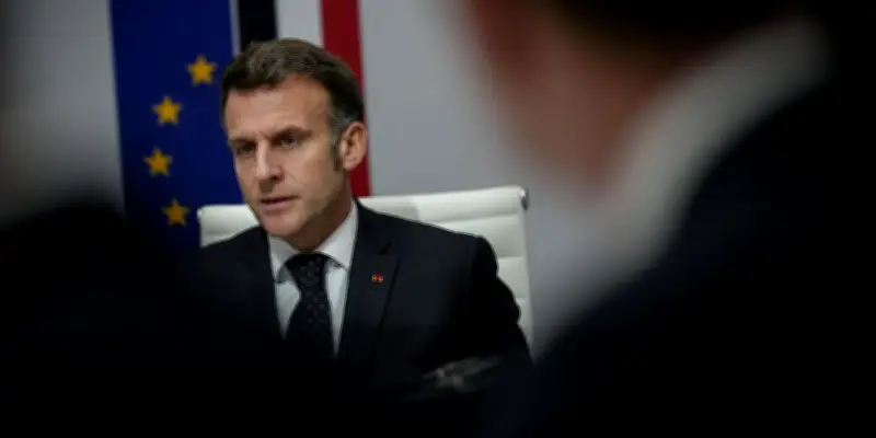 Macron dévoile sa vision de la dissuasion nucléaire française pour la sécurité européenne