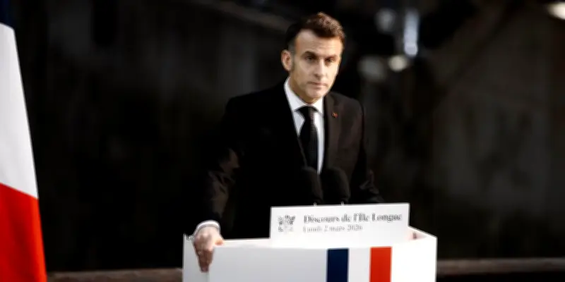 Macron franchit un seuil historique pour l'européanisation de la dissuasion nucléaire française