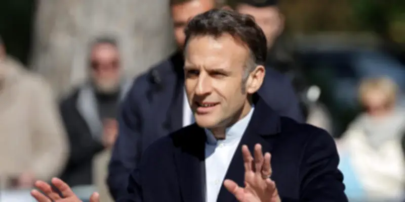 Macron à l'Iran : « Inadmissible » que la France soit ciblée au Moyen-Orient
