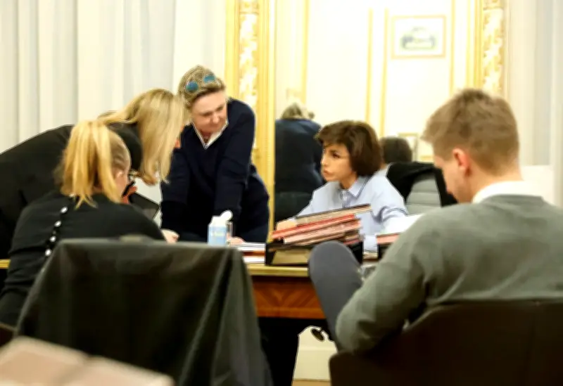 Macron mécontent de la campagne de Dati à Paris selon un cadre Renaissance