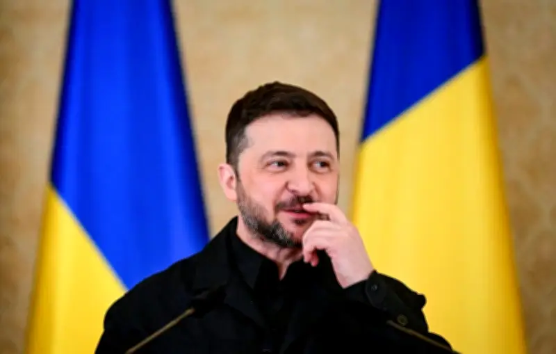 Macron reçoit Zelensky à Paris pour renforcer la pression sur la Russie