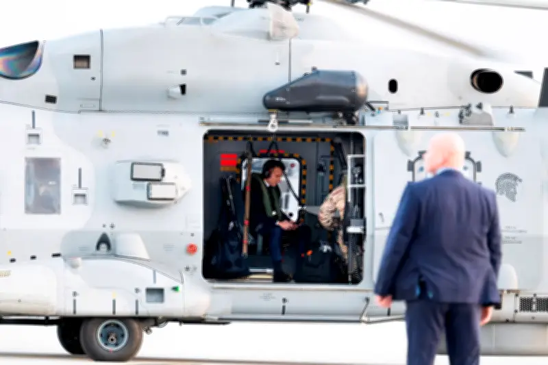 Macron suit les municipales malgré les crises, tandis que la politique française s'agite