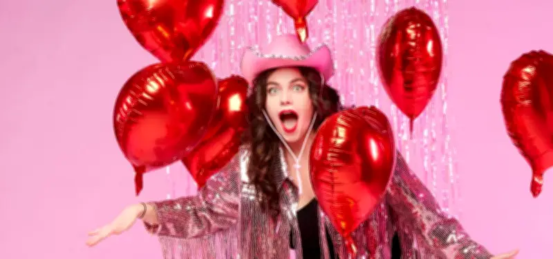 Mahaut, la voix féministe de France Inter, présente 'Drama Queen' à Bordeaux