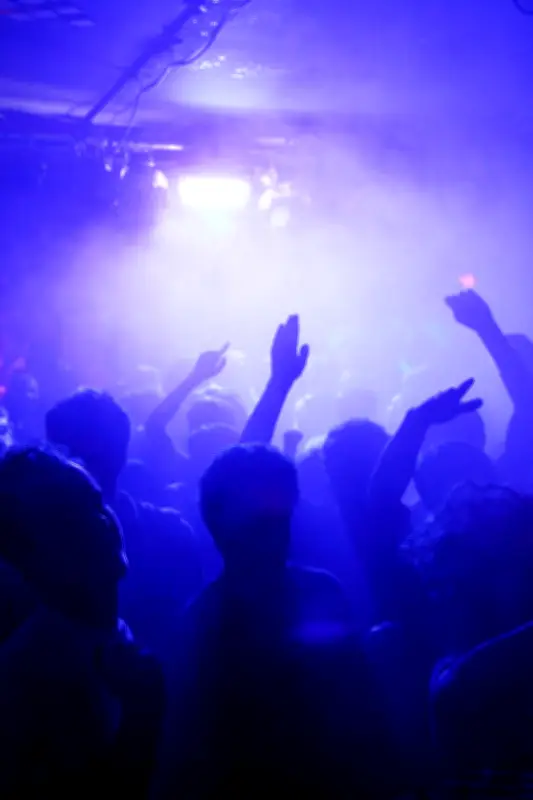 Malgré un ralentissement, la nuit berlinoise demeure une exception festive unique