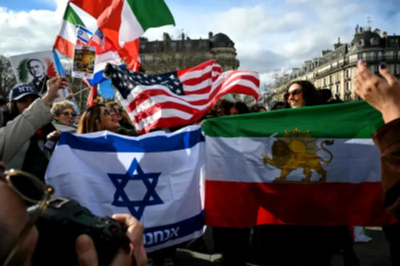 Manifestation d'Iraniens à Paris après les frappes : joie et appels au changement de régime